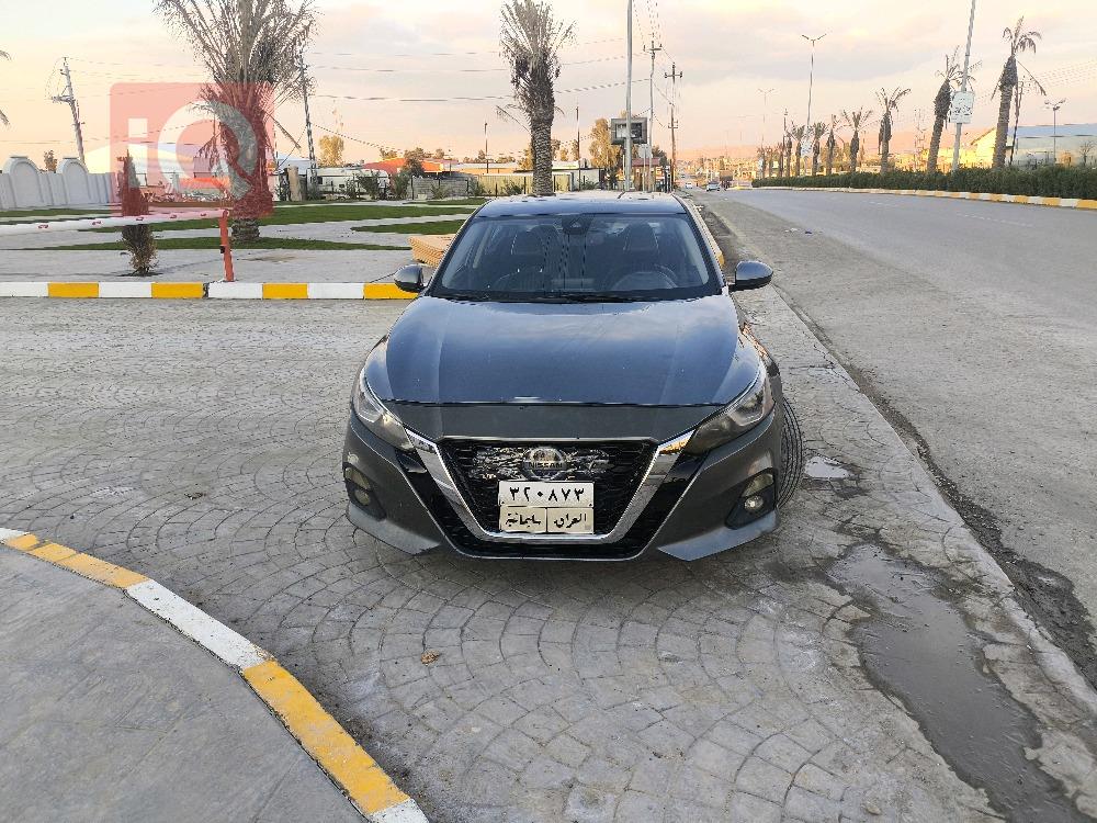 نيسان ألتيما